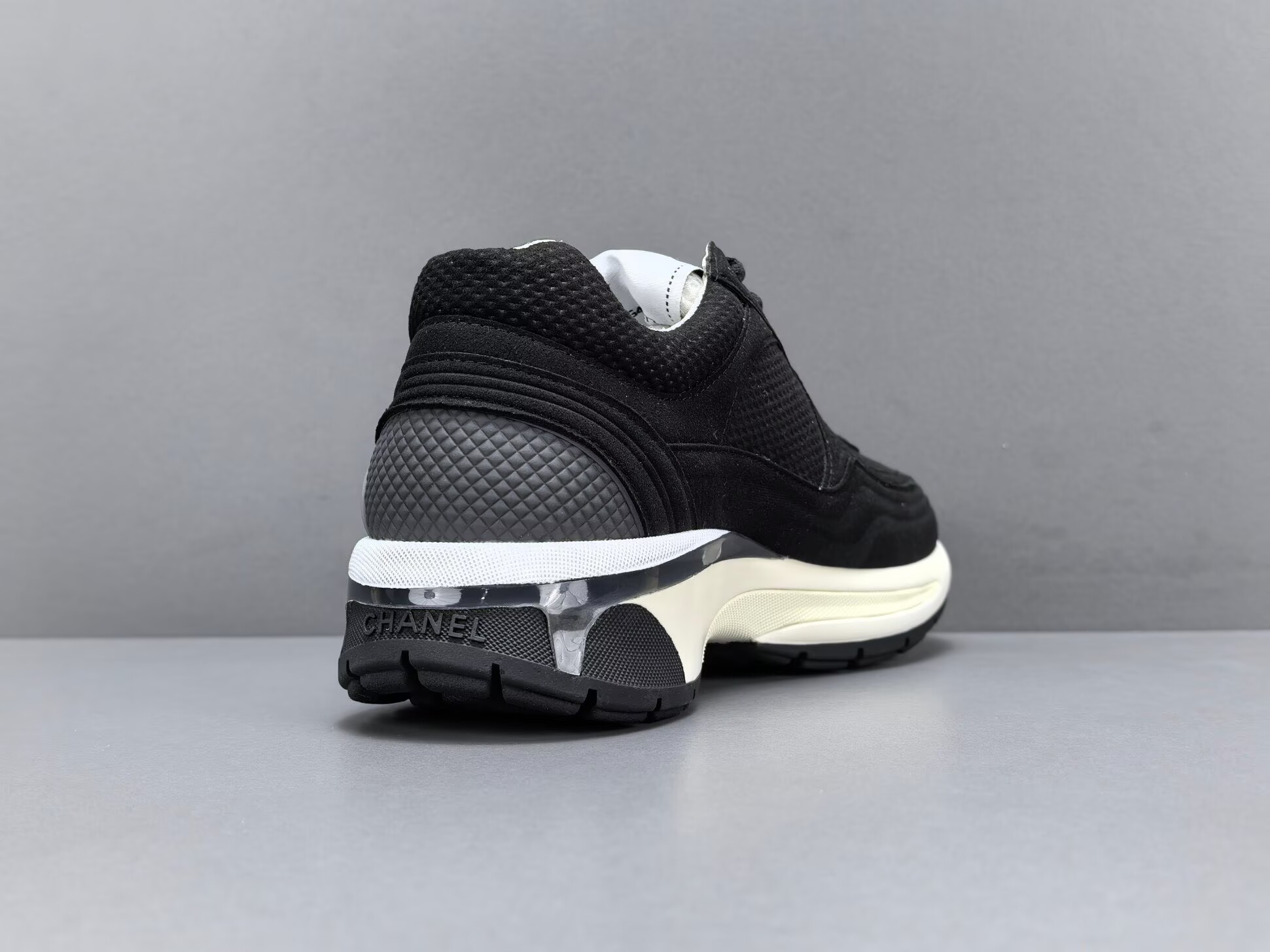 CHNE1 Leather Low Top Sneakers - CCSHOES