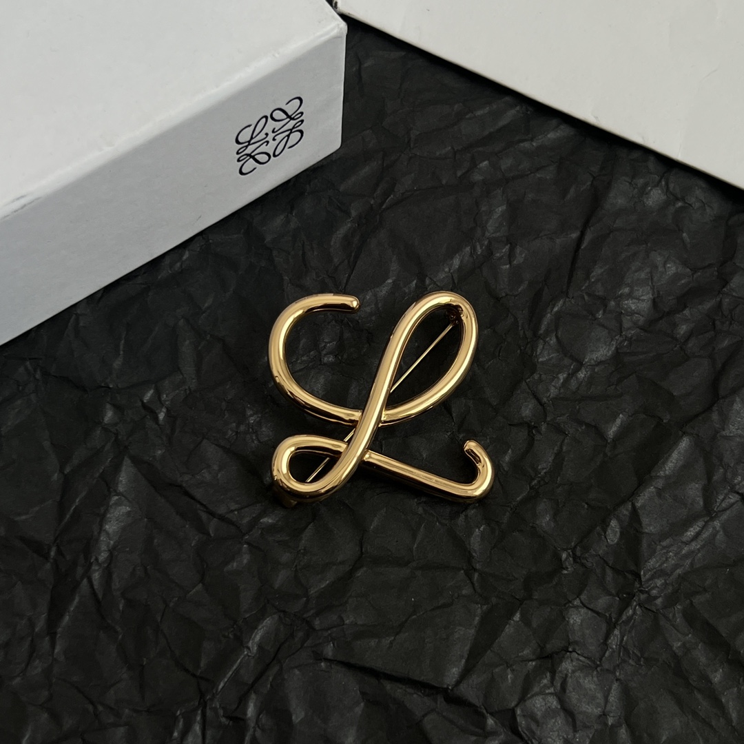 Loewe Brooch
