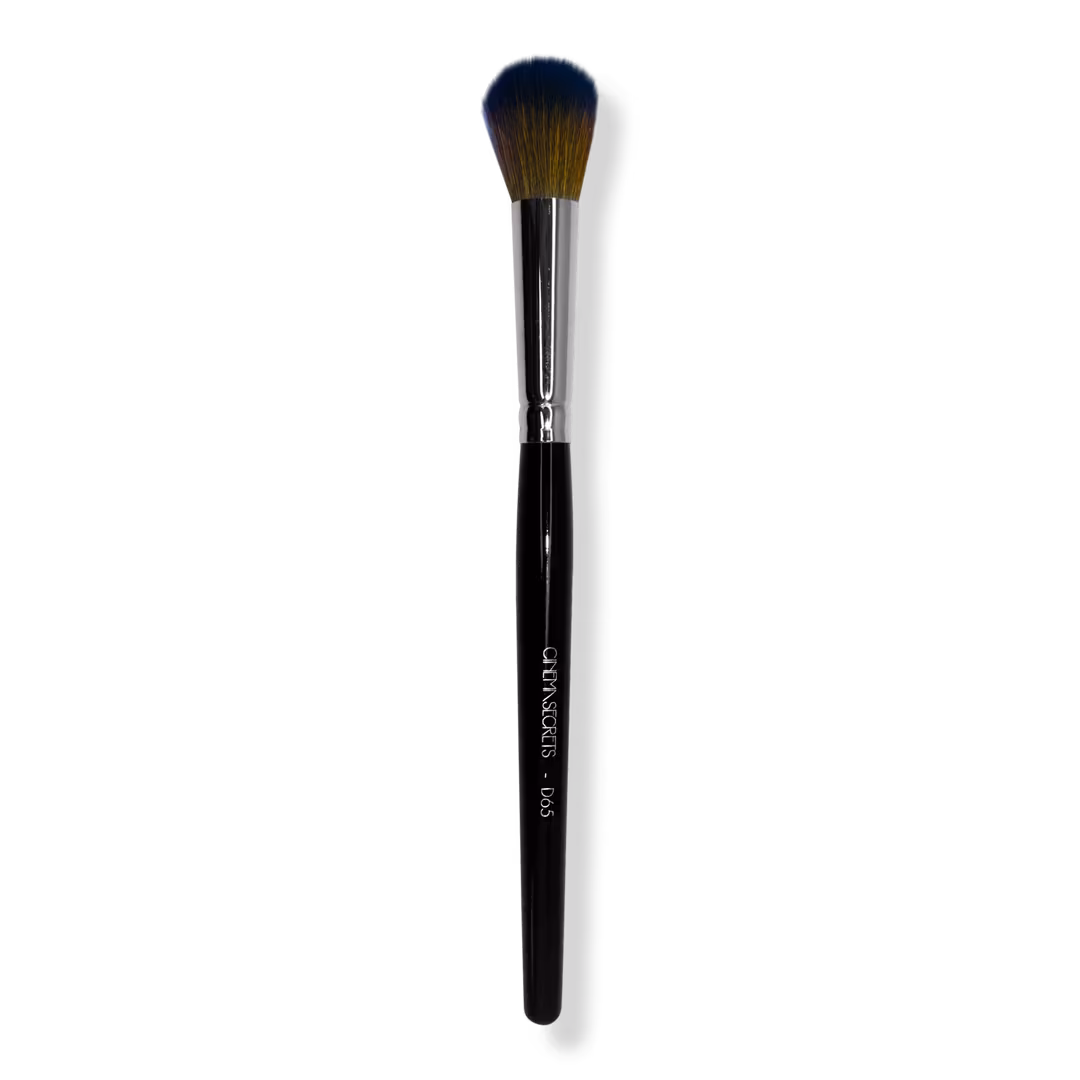 Cinema Secrets  D65 - Domed Highlighter Brush