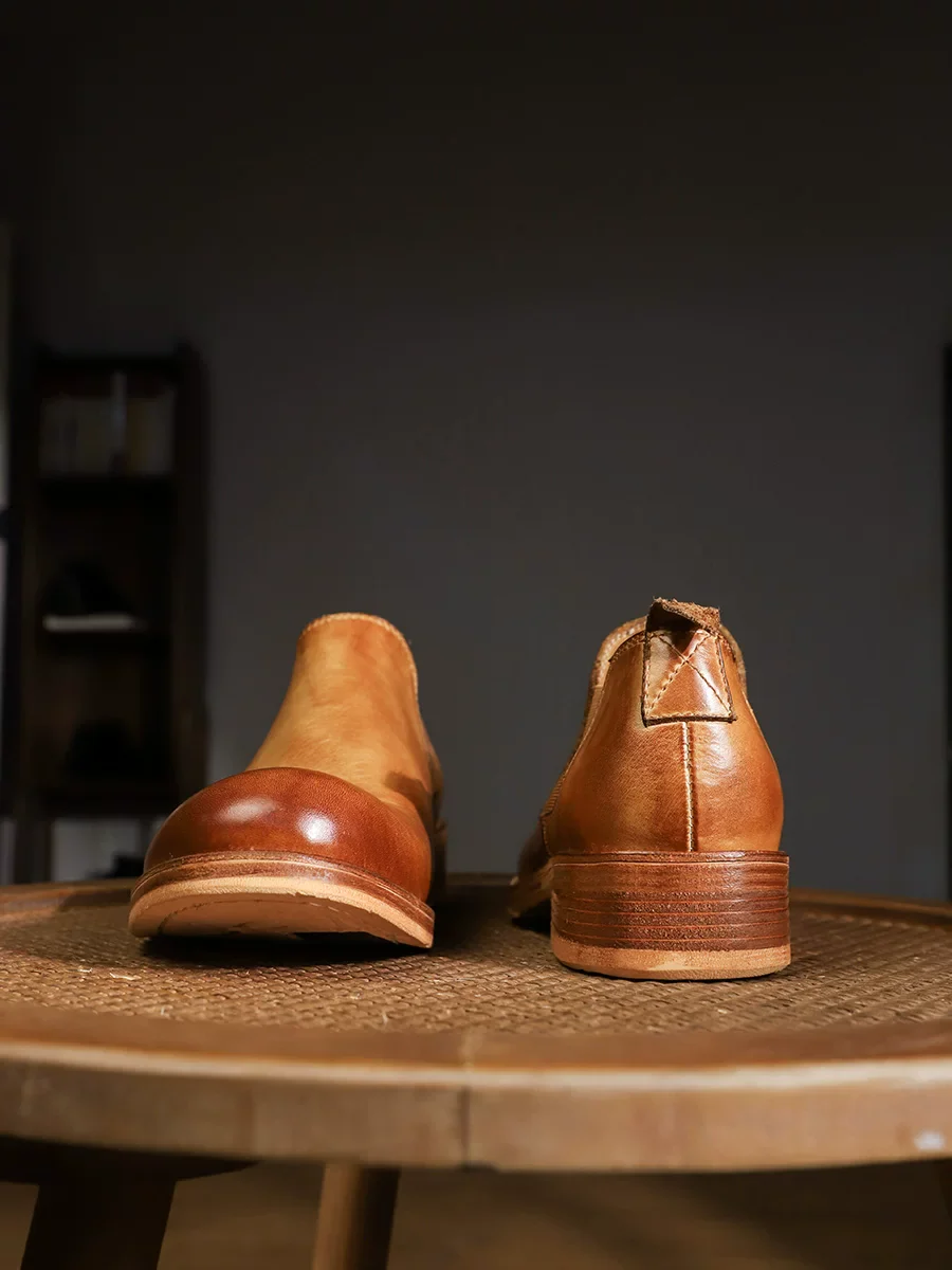 Men's handmade Chelsea casual leather shoes