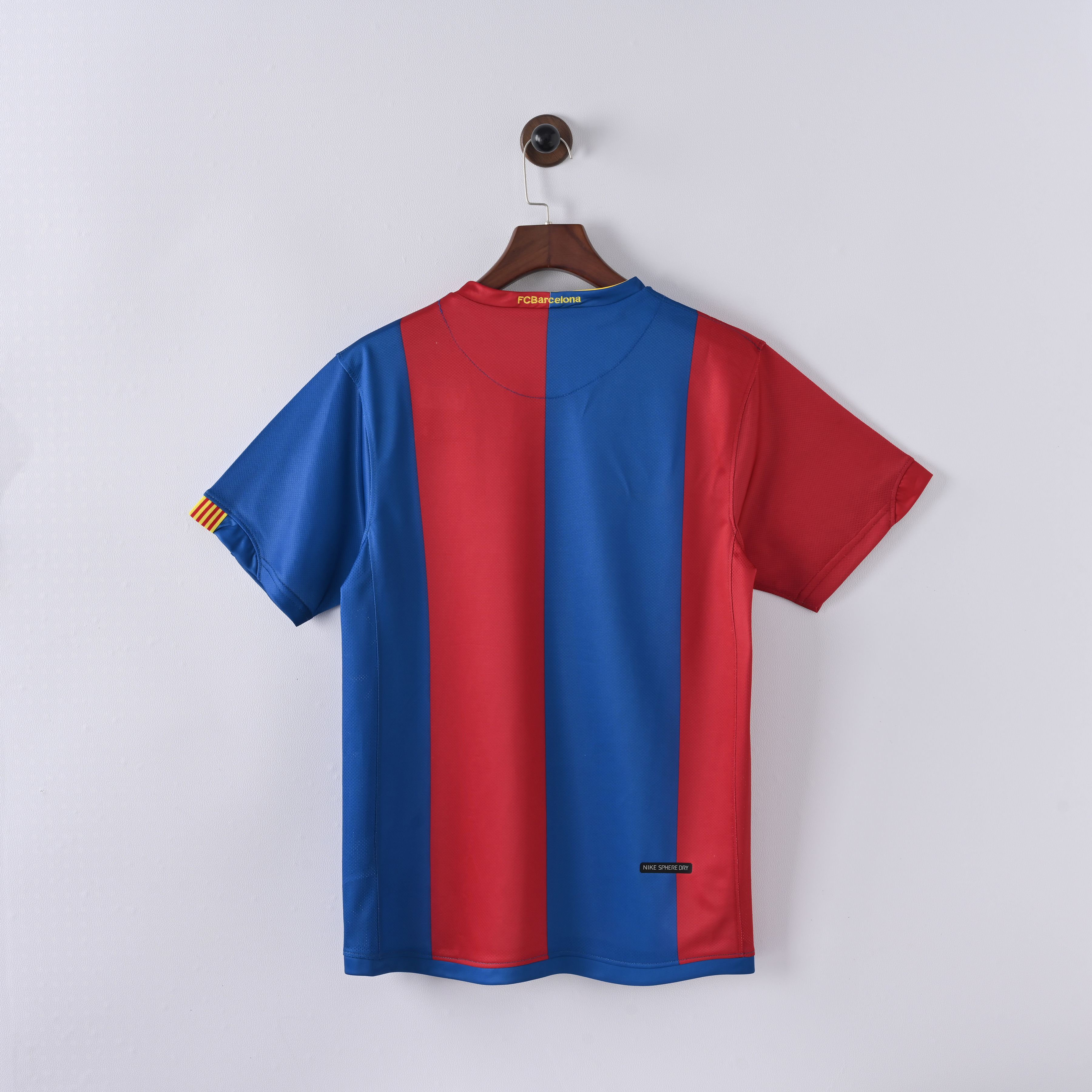 2006/2007 Barcelona Home Retro Football Shirt
