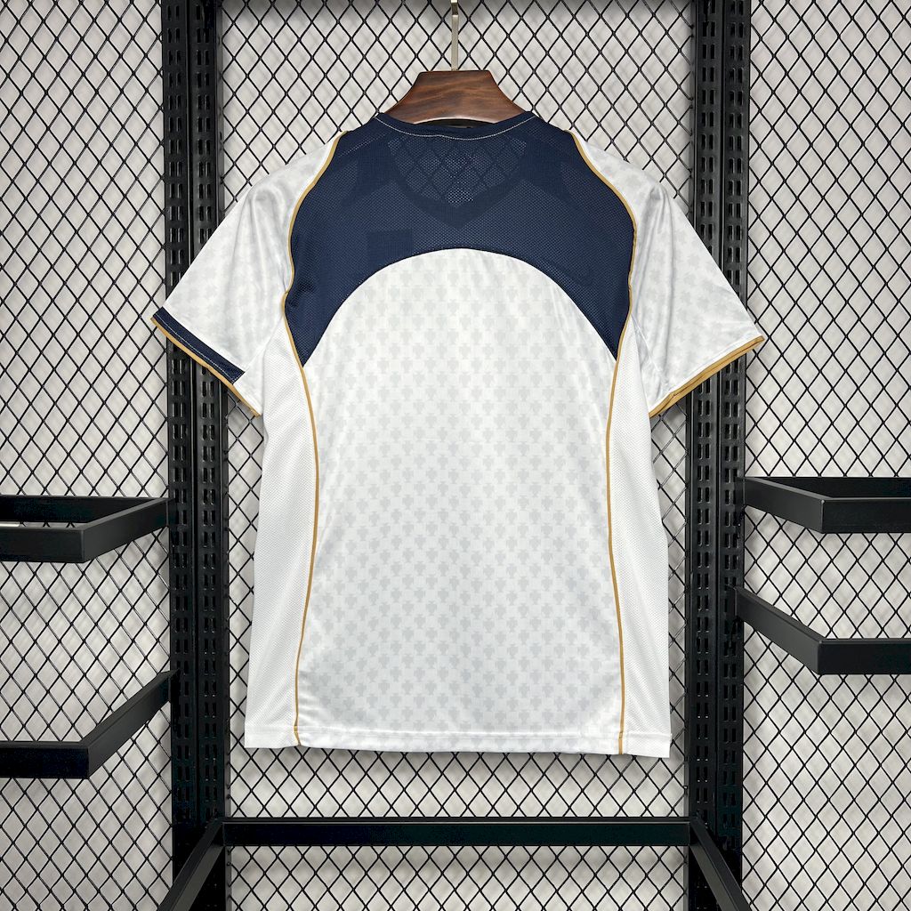 2004 Portugal Away Retro Football Shirt