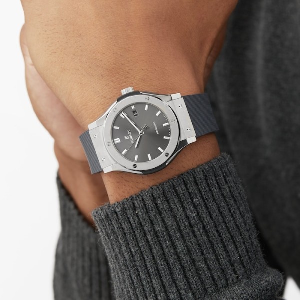 Replica Hublot Classic Fusion Men Automatic Grey Rubber Watch 542.NX.7071.RX