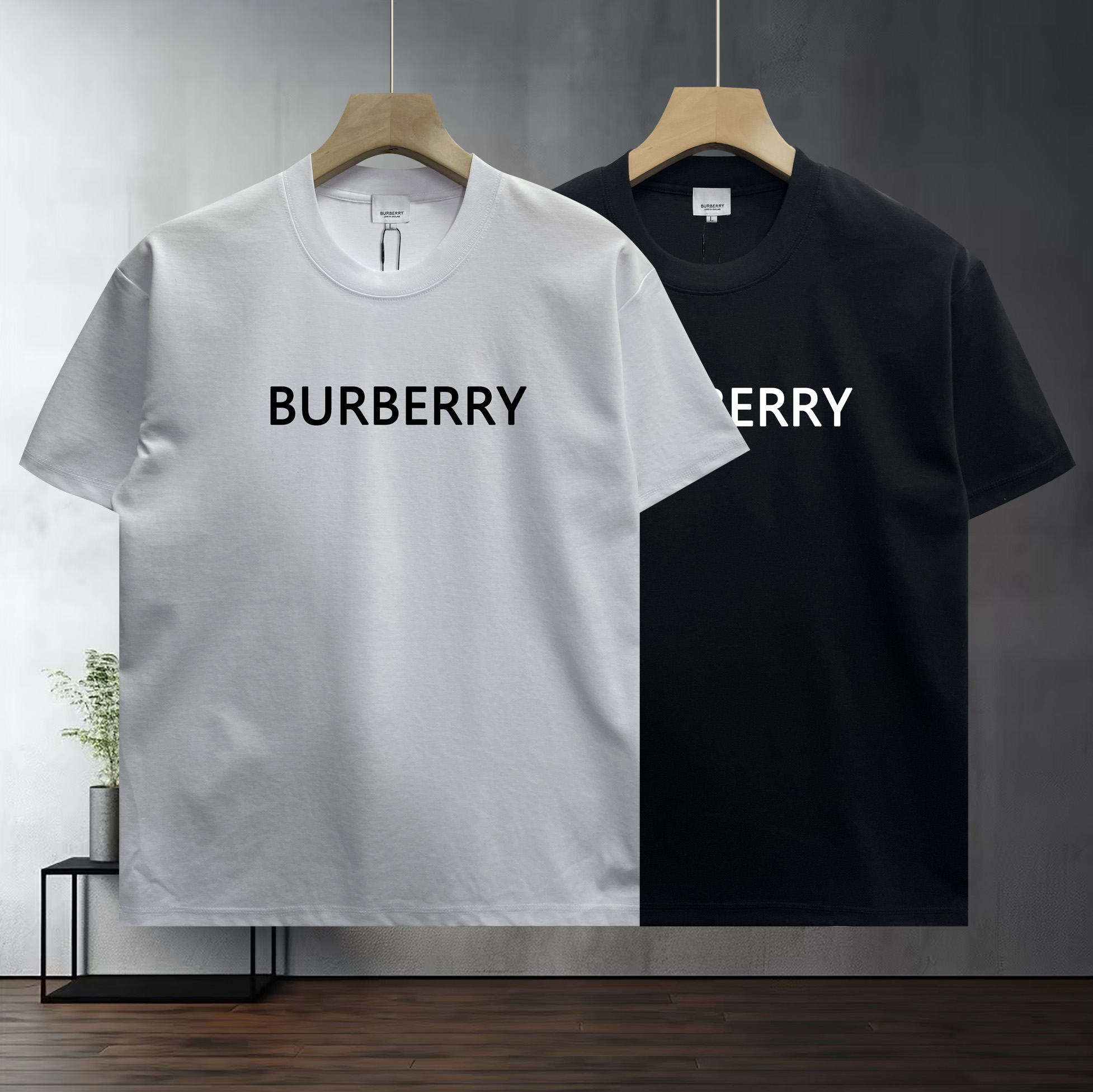 Burberry Style Classic Typography Logo T-Shirt