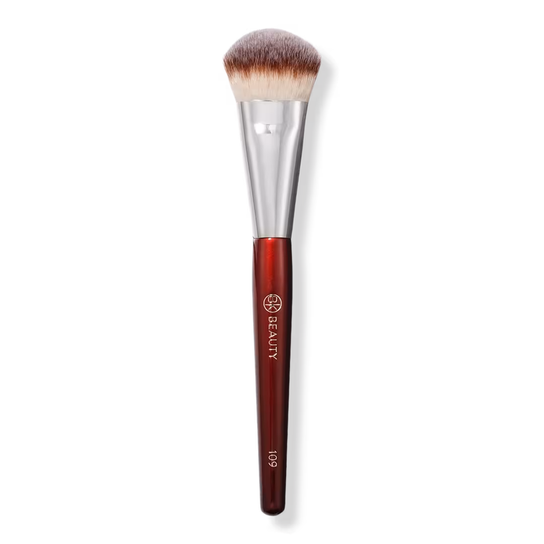 BK Beauty  109 Mini Contoured Foundation Brush