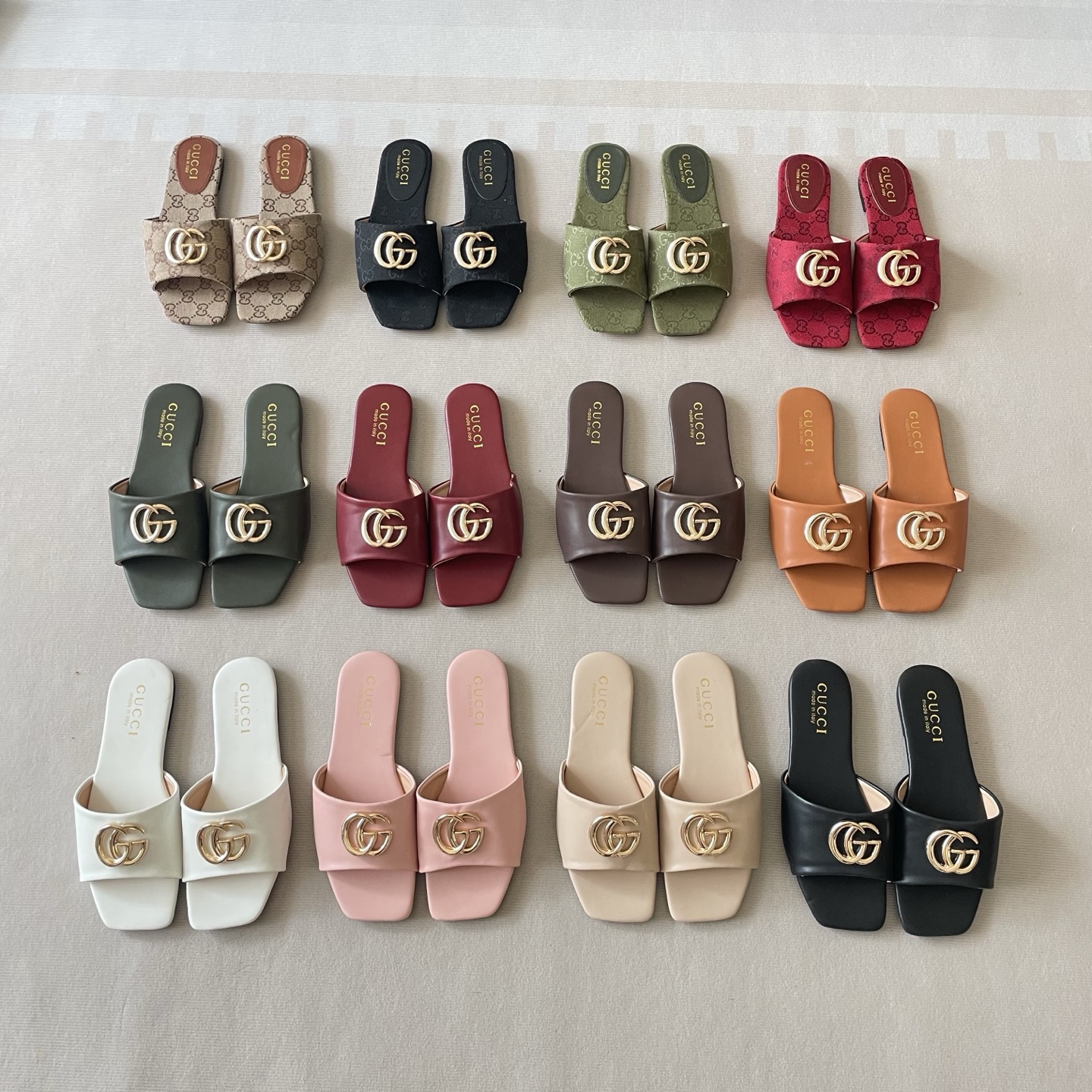 Gucci 26SS – Double G Wide-Toe Flat Sandals