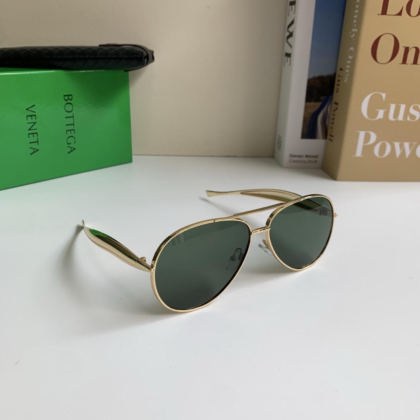 Bottega Veneta Fashion Sunglasses