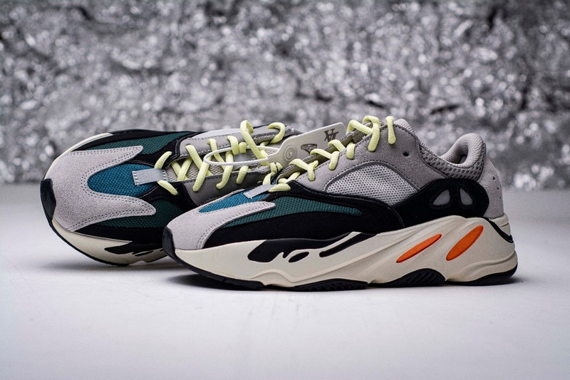 YEEZY 700 “WAVE RUNNER” REPLICA