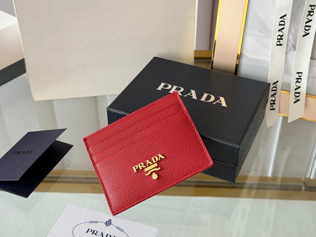 Prada  10 CARD HOLDER IN CHERRY RED CALFSKIN