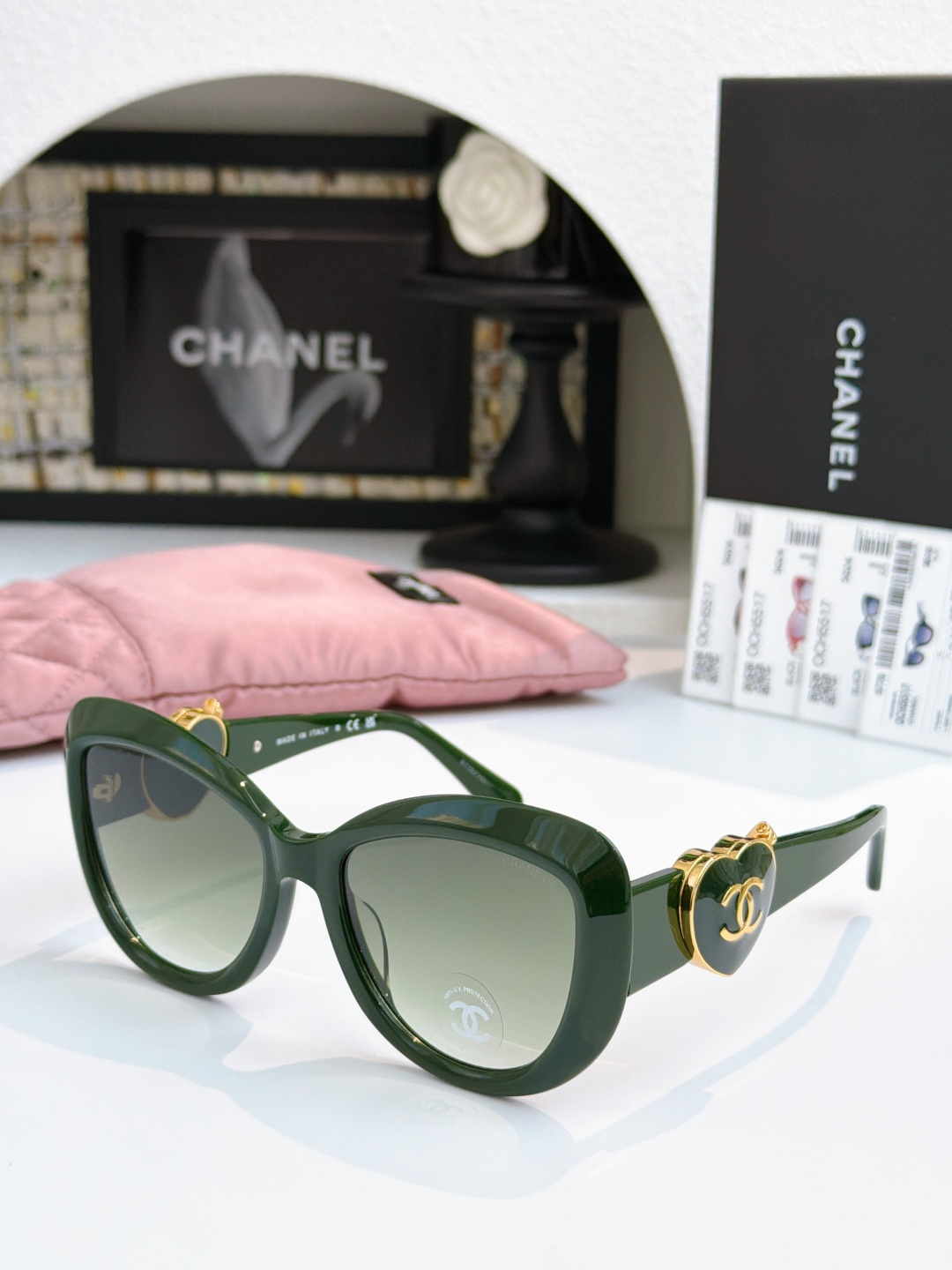 Chanel Fashionable Sunglasses Top Quality