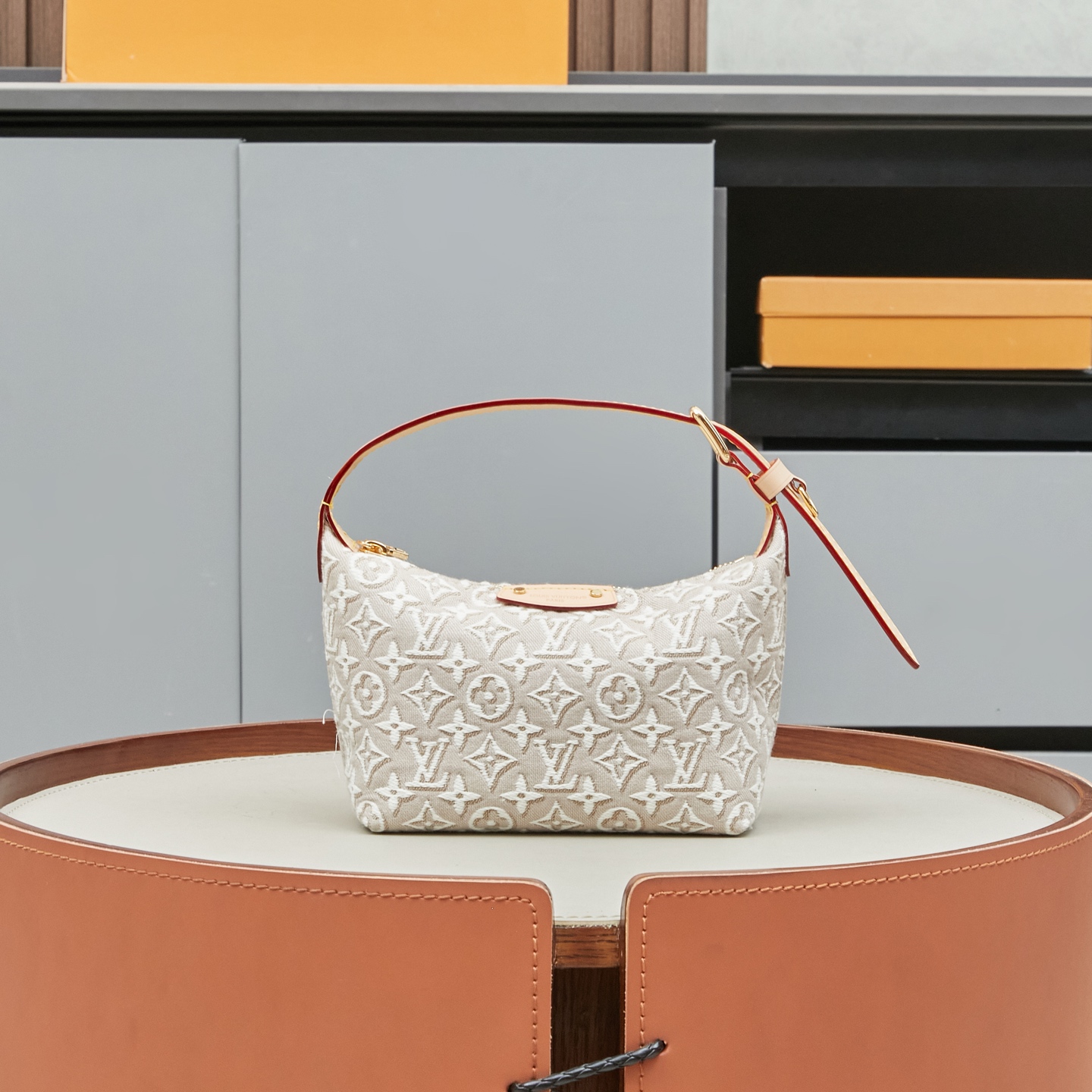 [10A] LV Pochette Hills Handbag