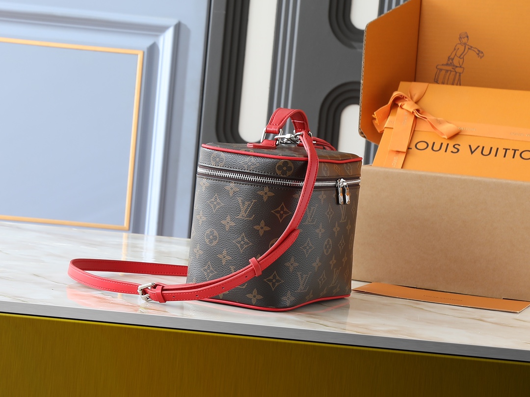 LV Nice BB Vanity Case