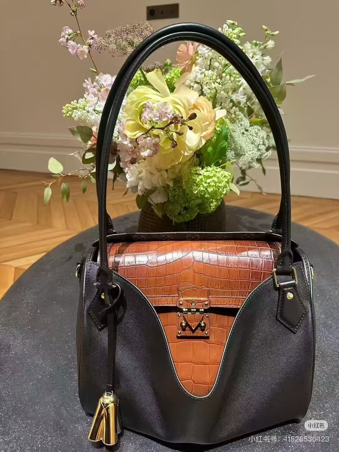 LV Alligator-Leather Underarm Bag