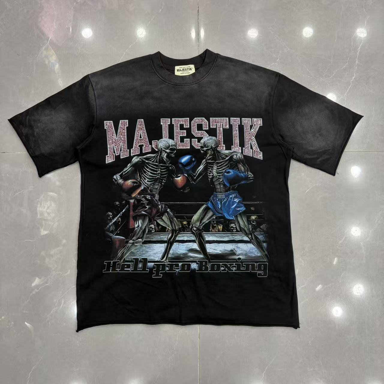 Black washed short-sleeved shirt with a pair of skeleton boxers competing scene print