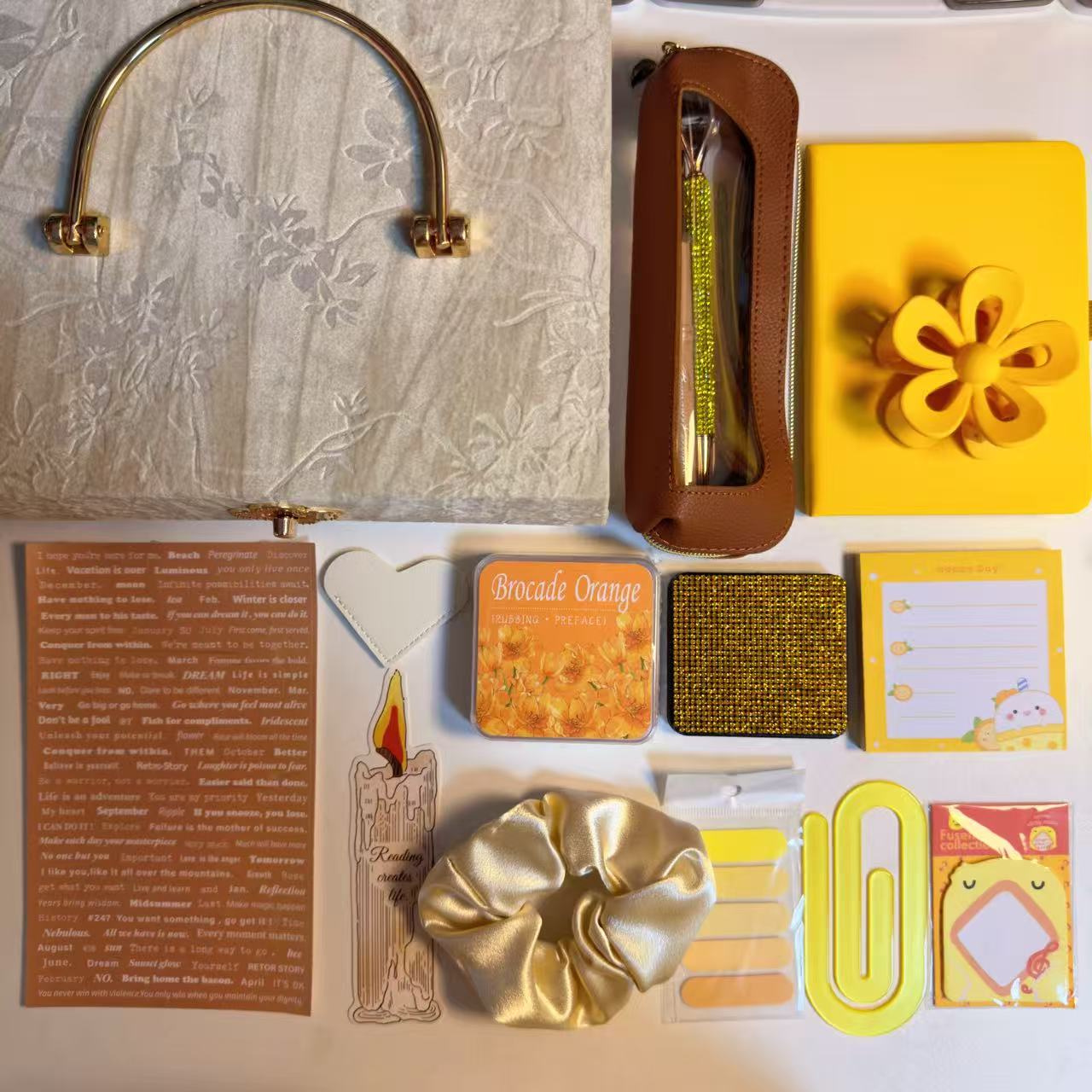 Your Honey 🍯📚 Bookish Bundle