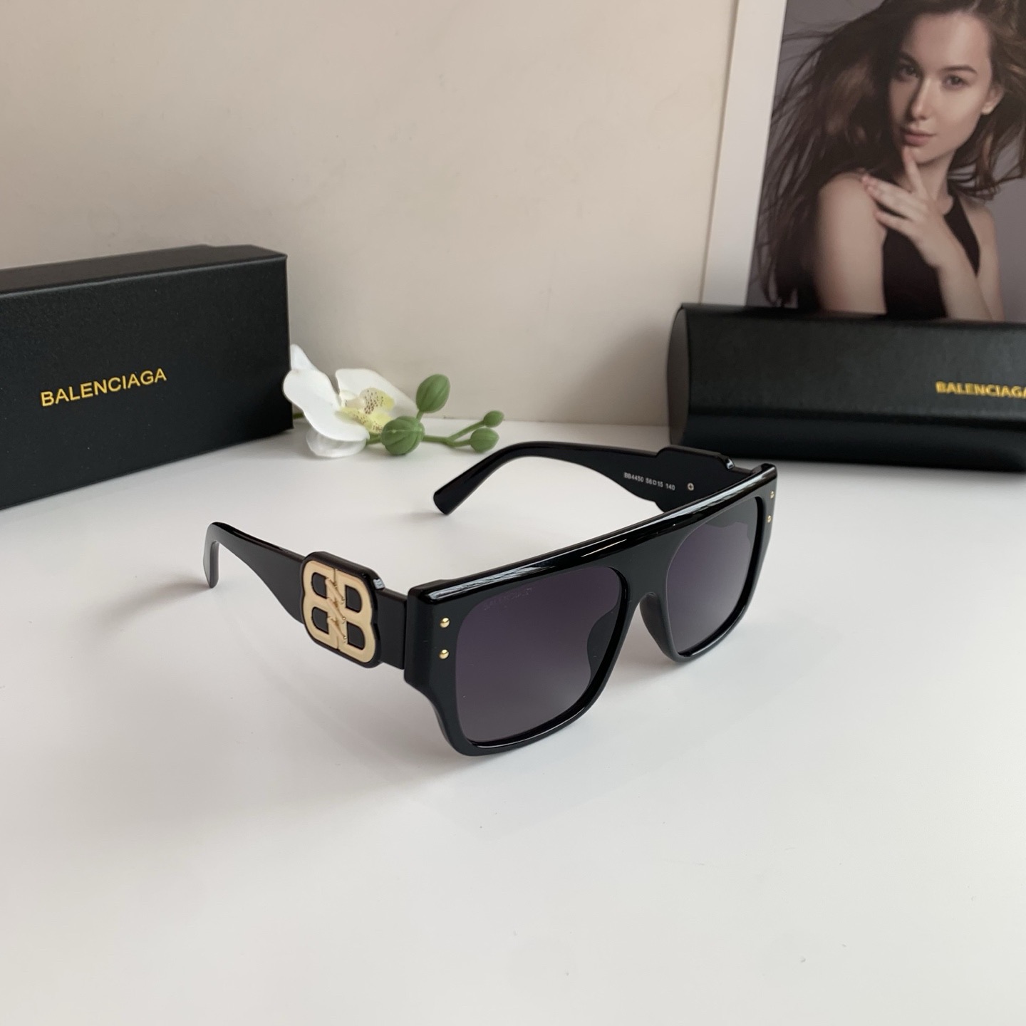 Balenciaga Oversized Flat-Top Square Sunglasses