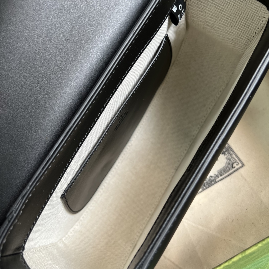 Gucci Padlock GG small shoulder bag 675923