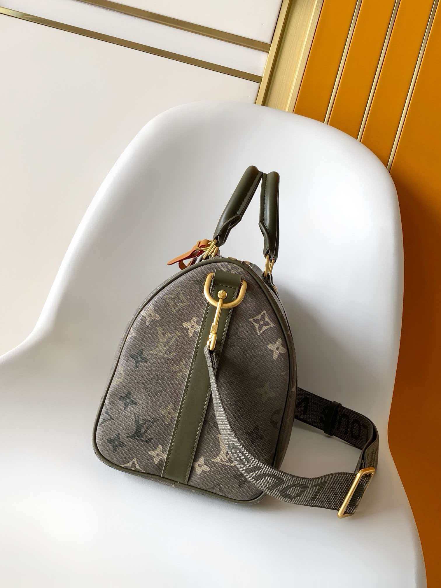 LV Keepall Bandoulière 35 handbag high-end version
