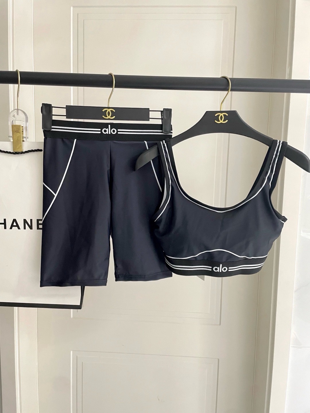 ALO Yoga Set Shorts