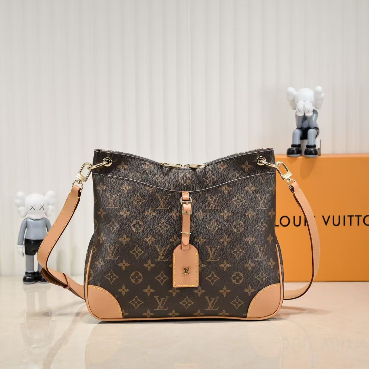 New autumn-winter Odeon checkered crossbody bag