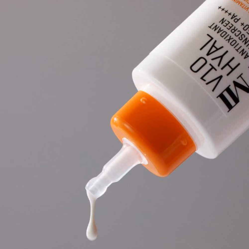 V10 Hyal Antioxidant Sunscreen SPF50+ PA