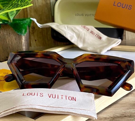 Louis Vuitton sunglasses 16