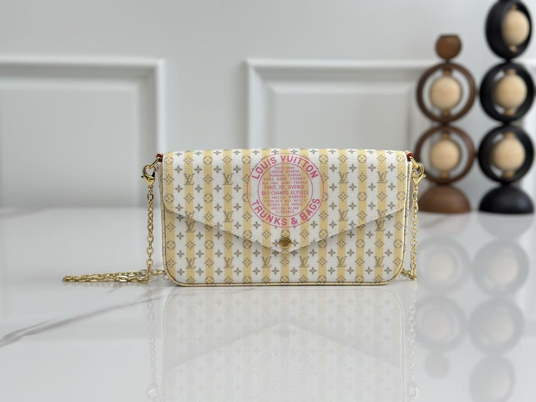 LV Felicie Pochette WOC Chain bag