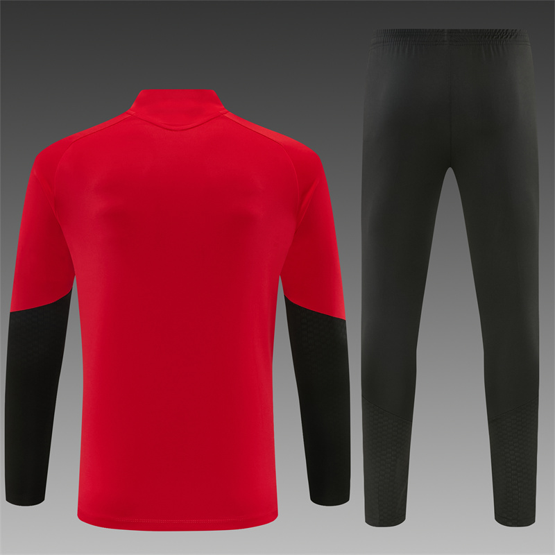 2026/2027 Manchester United  Half Zip Training Kit (Adult Kids Kit)