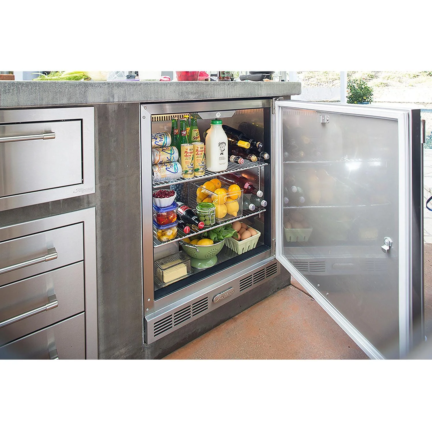 Alfresco 28-Inch 7.2 Cu. Ft. Outdoor Rated Compact Refrigerator & Kegerator - URS-1XE