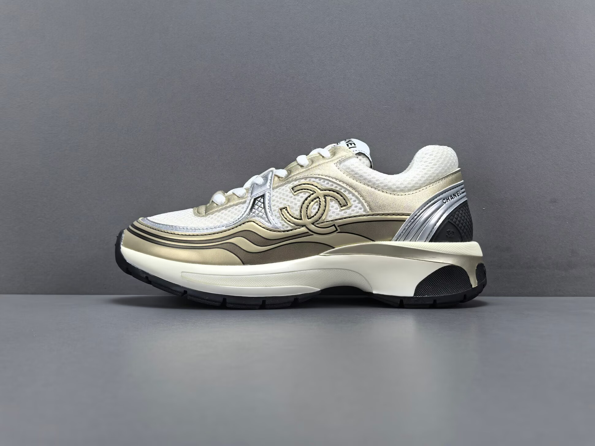 CHNE1 Leather Low Top Sneakers - CCSHOES