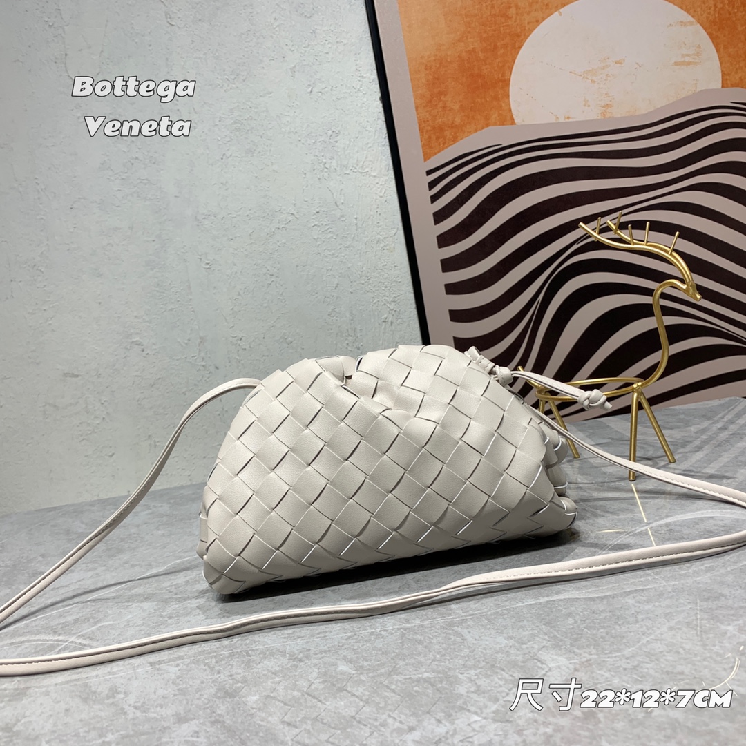 Bottega Veneta BV Intrecciato Pouch