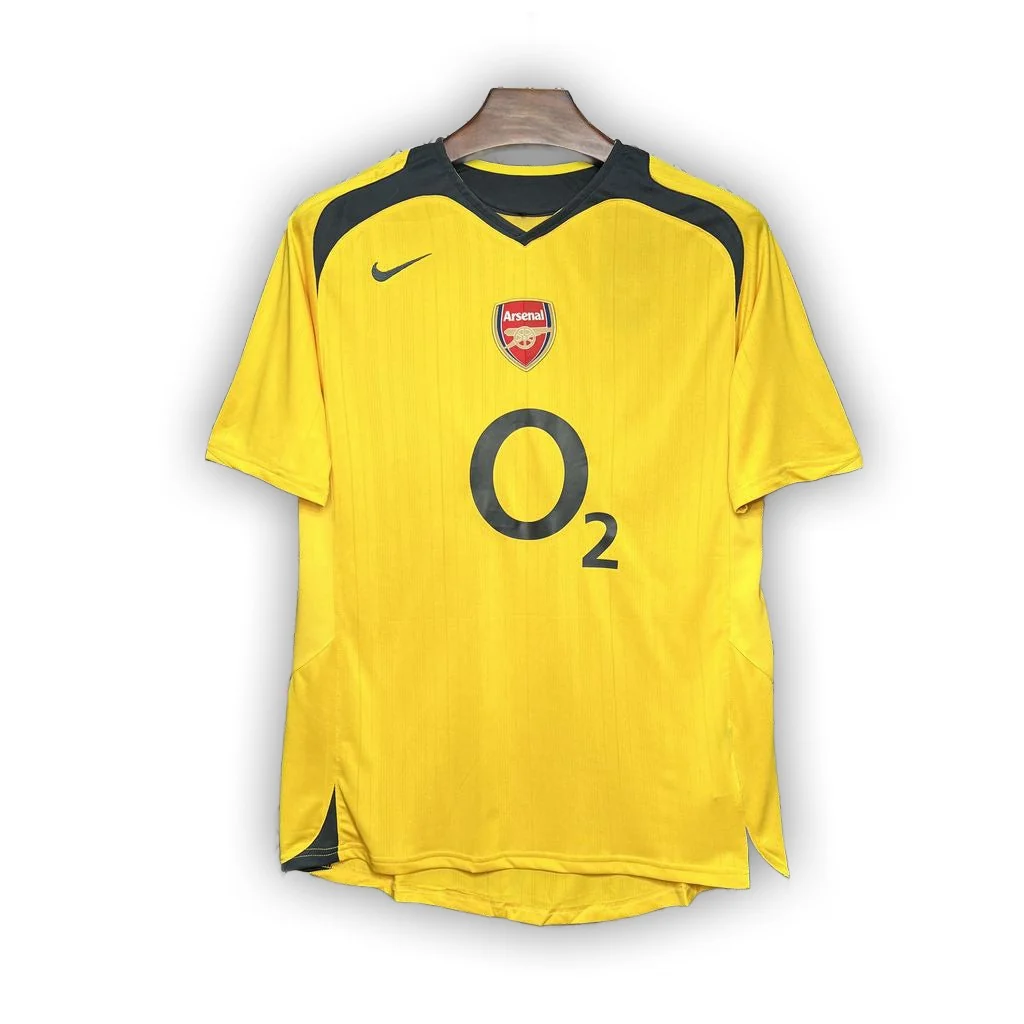 Arsenal 2005/06 Away