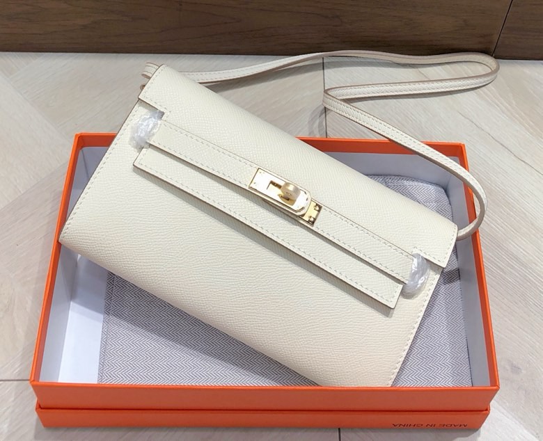 Hermes Kelly Wallet to Go Gold Hardware