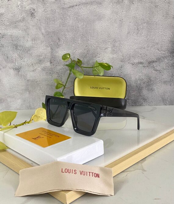 Louis Vuitton sunglasses 19