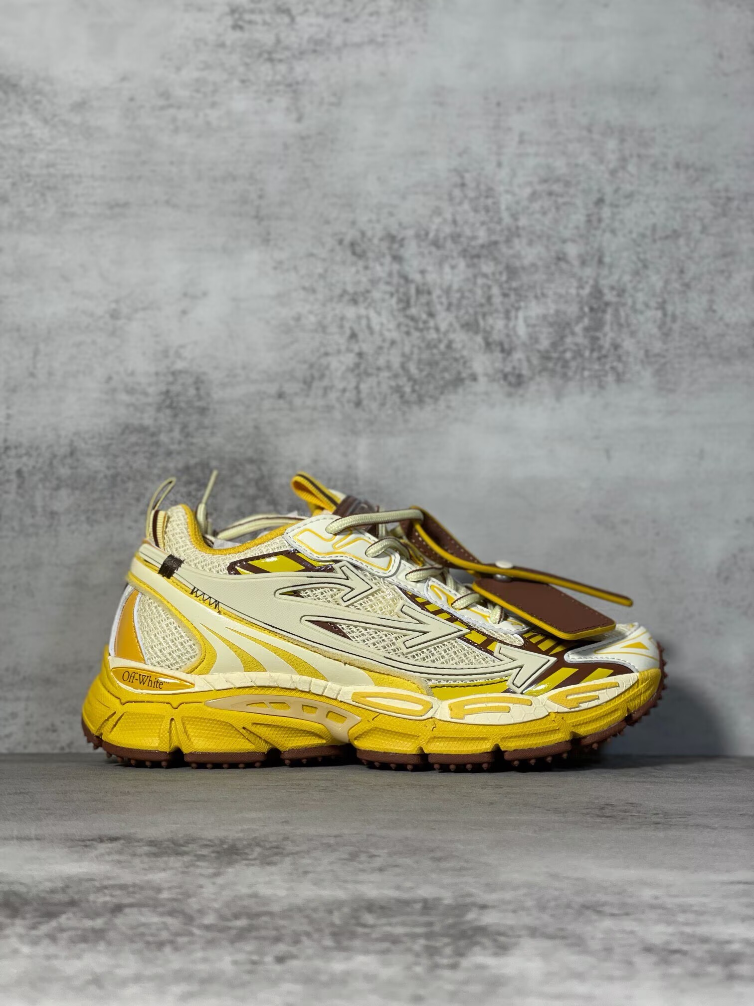 Off-White Be Right Back - CCSHOES