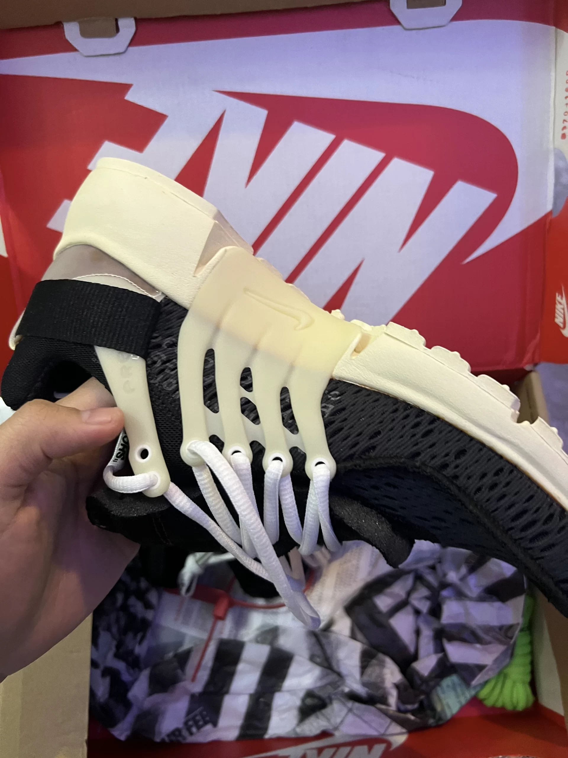 ONLY US 8.5 one stock