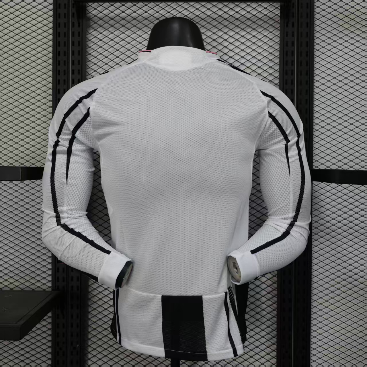 2025/2026 Juventus Home Football Shirt (Player Long Sleeve)