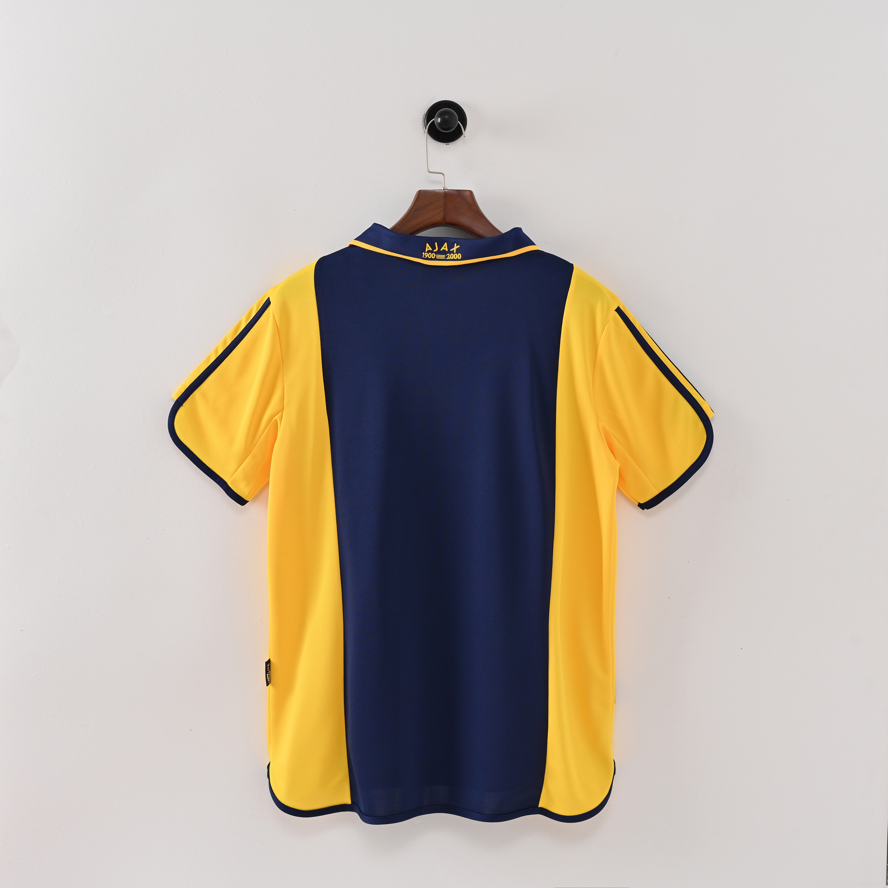 2000/2001 Ajax Away Retro Football Shirt (Retro)