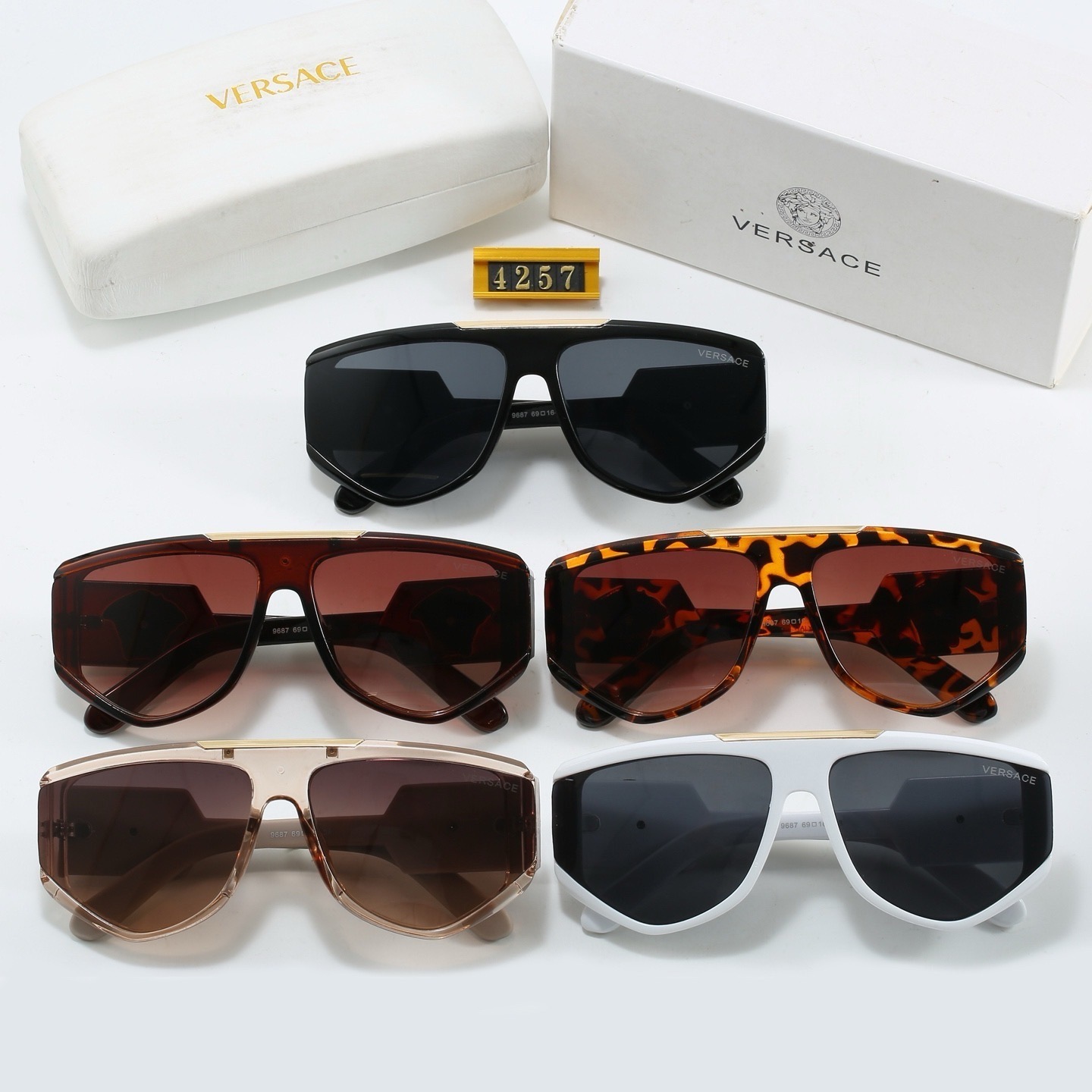 Versace Fashionable Sunglasses