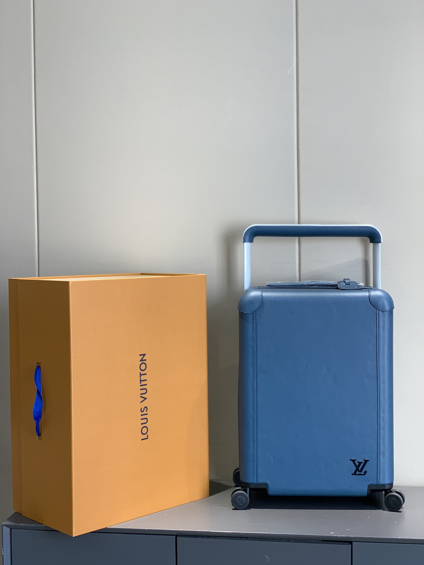 LV HORIZON four-wheel trolley case