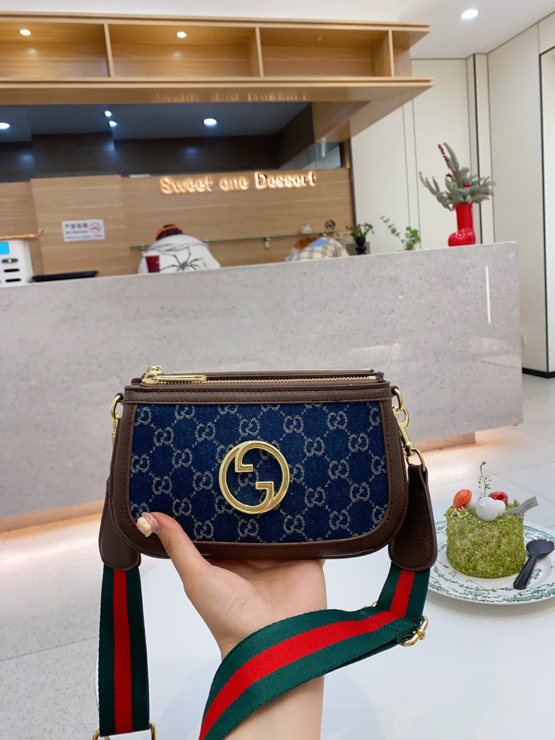 Gucci Blondie Round Interlocking GG Shoulder Bag
