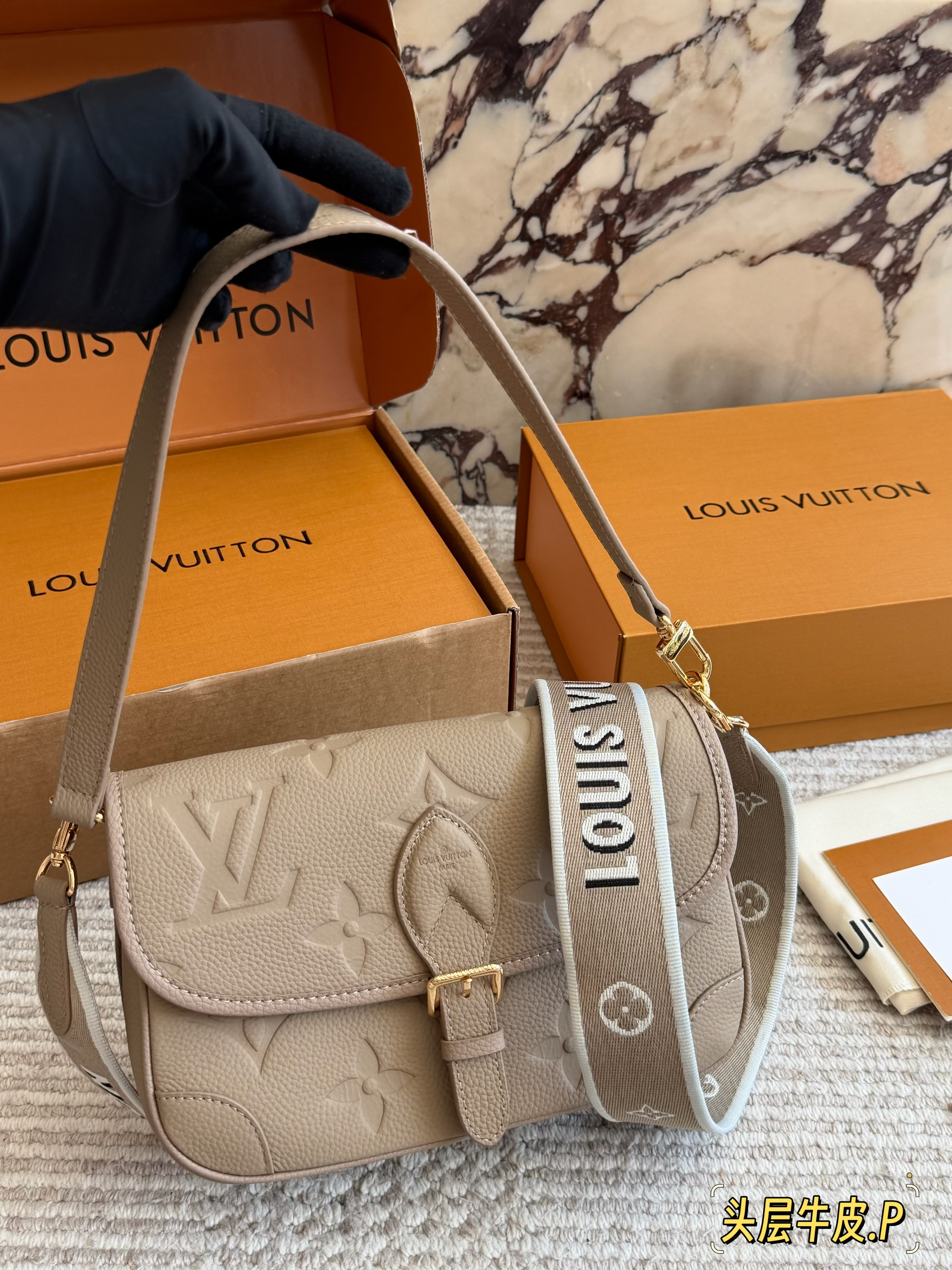 LV DIANE Baguette Bag