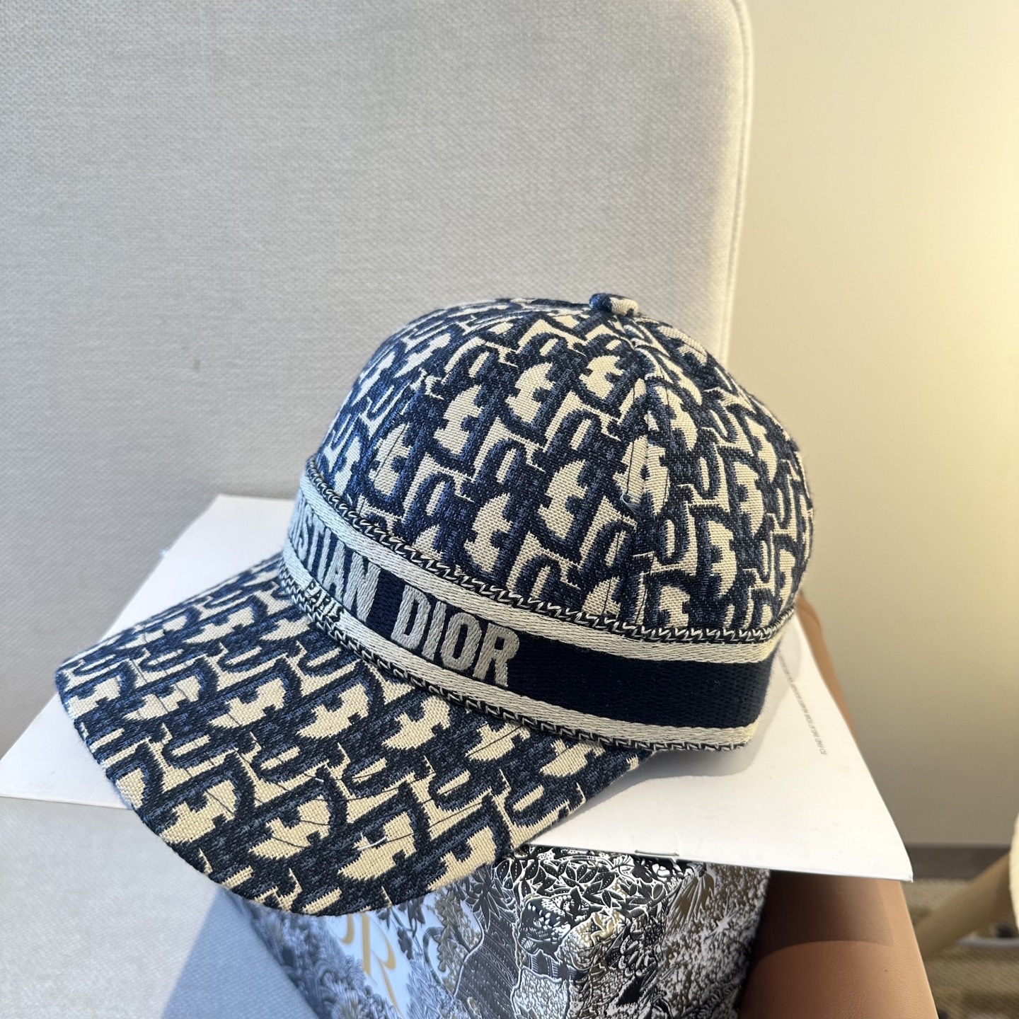 D Classic Jacquard Embroidered Baseball Cap YVTS0301010