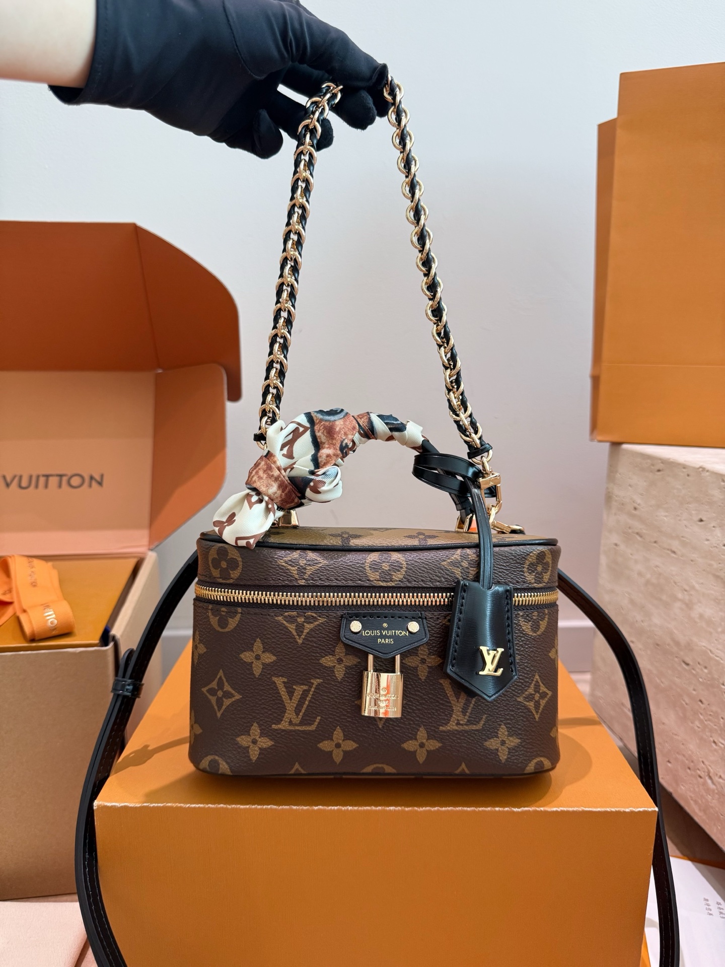 LV Mini Nice Vanity Case Monogram Reverse Canvas Lock Crossbody Top Handle Bag