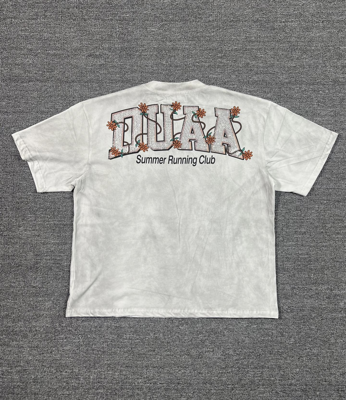 The latest trendy brand diamond-studded water-washed distressed short-sleeved T-shirt