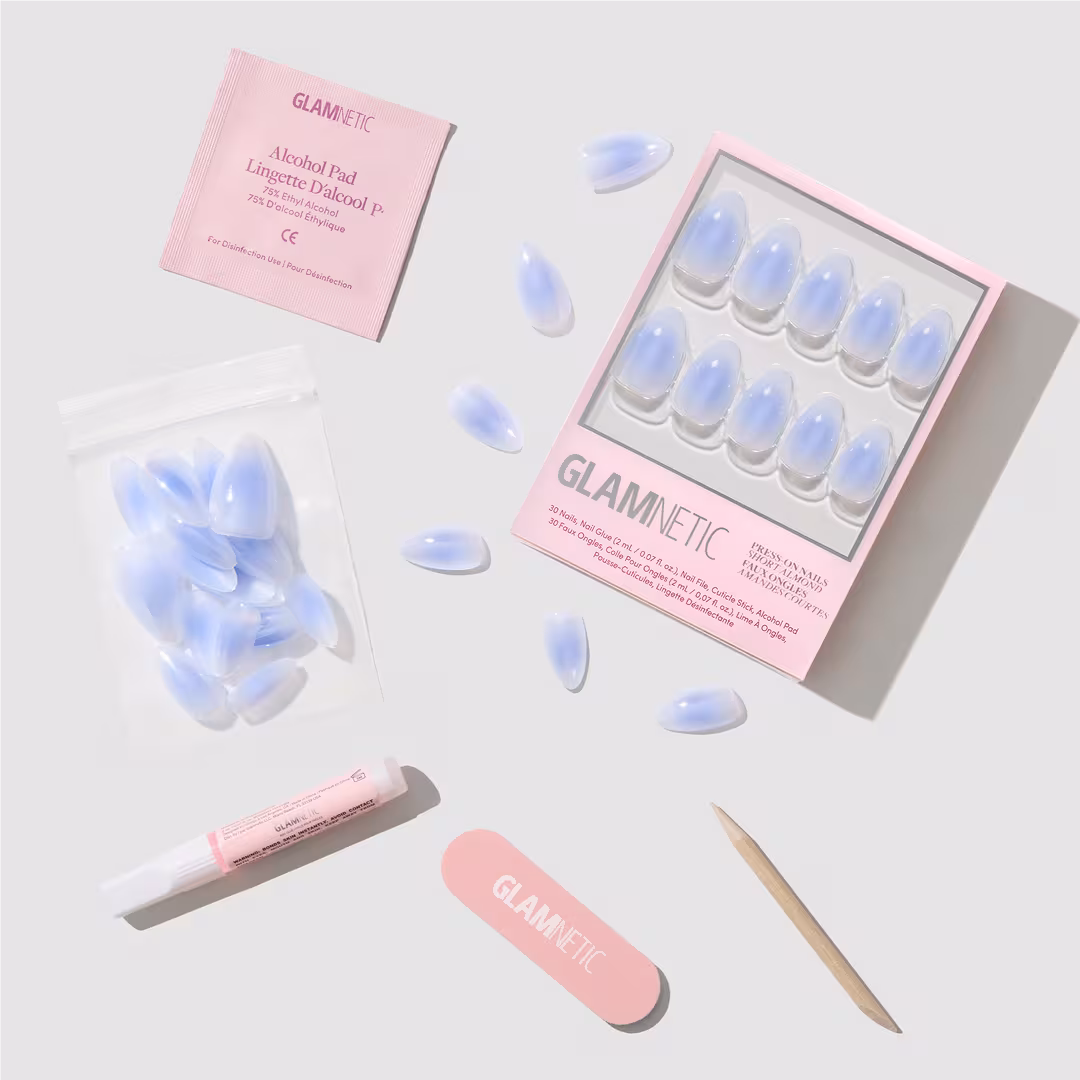 Glamnetic  Sky Berry Press-On Nails