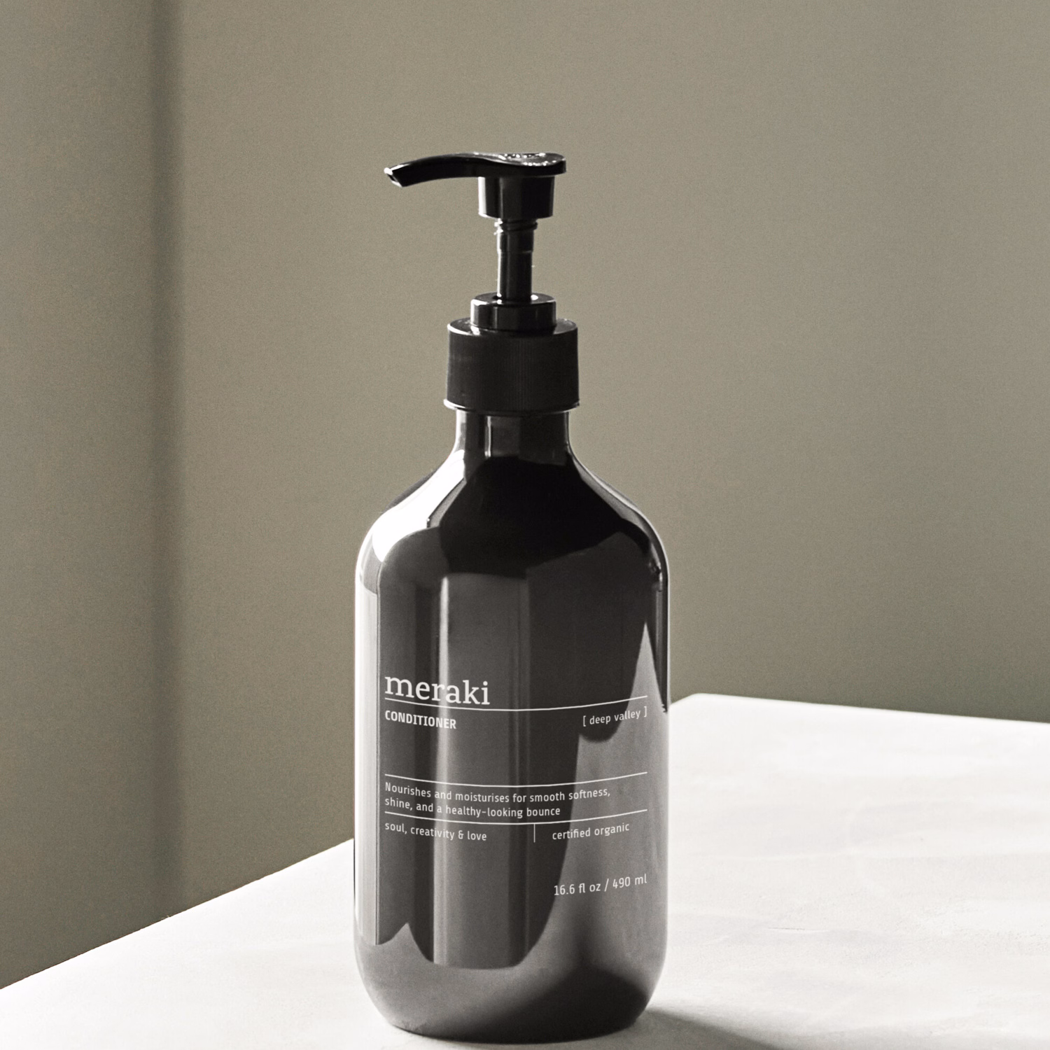 Conditioner 'Deep valley'