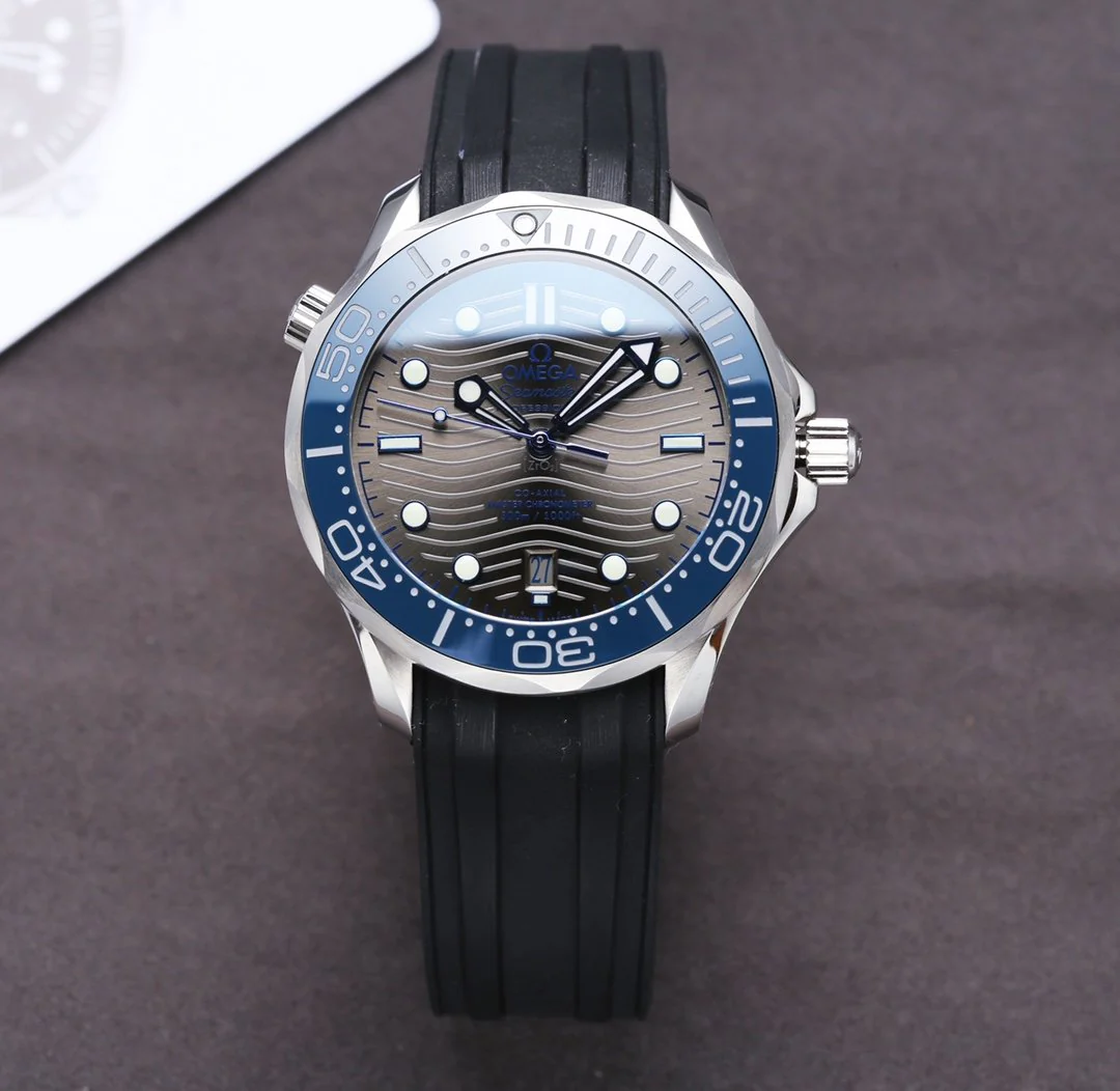 Omega Watch SEAMASTER DIVER 300 GREY DIAL BLACK RUBBER
