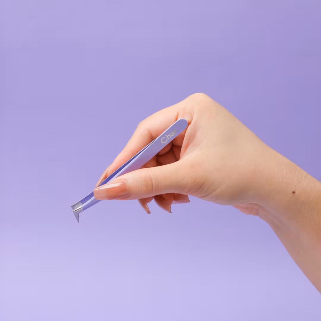 Char Cosmetics  90 Degree Soft-Touch Lash Tweezer