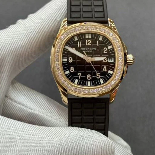 PATEK Watch Aquanaut 35.6mm Pink Gold Back Dial